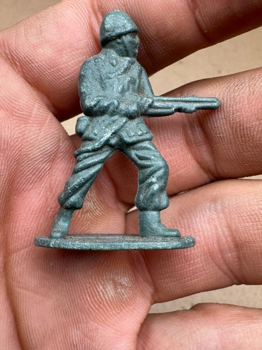 Vintage Green Plastic Toy Soldier Figurine 2" Rifleman with Backpack Military